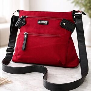 Elegant Roots Crossbody Bag – Excellent Condition